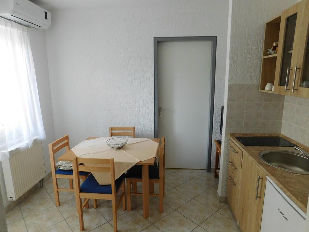 Apartments Lucija Pula Zewnętrze zdjęcie