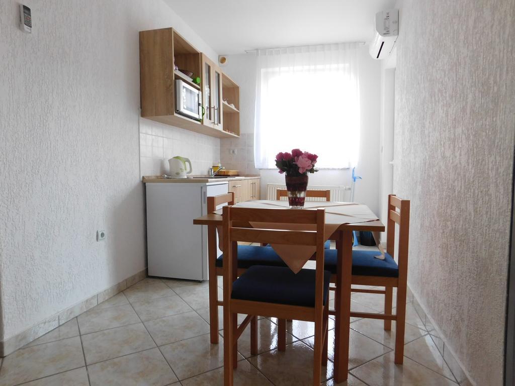 Apartments Lucija Pula Zewnętrze zdjęcie